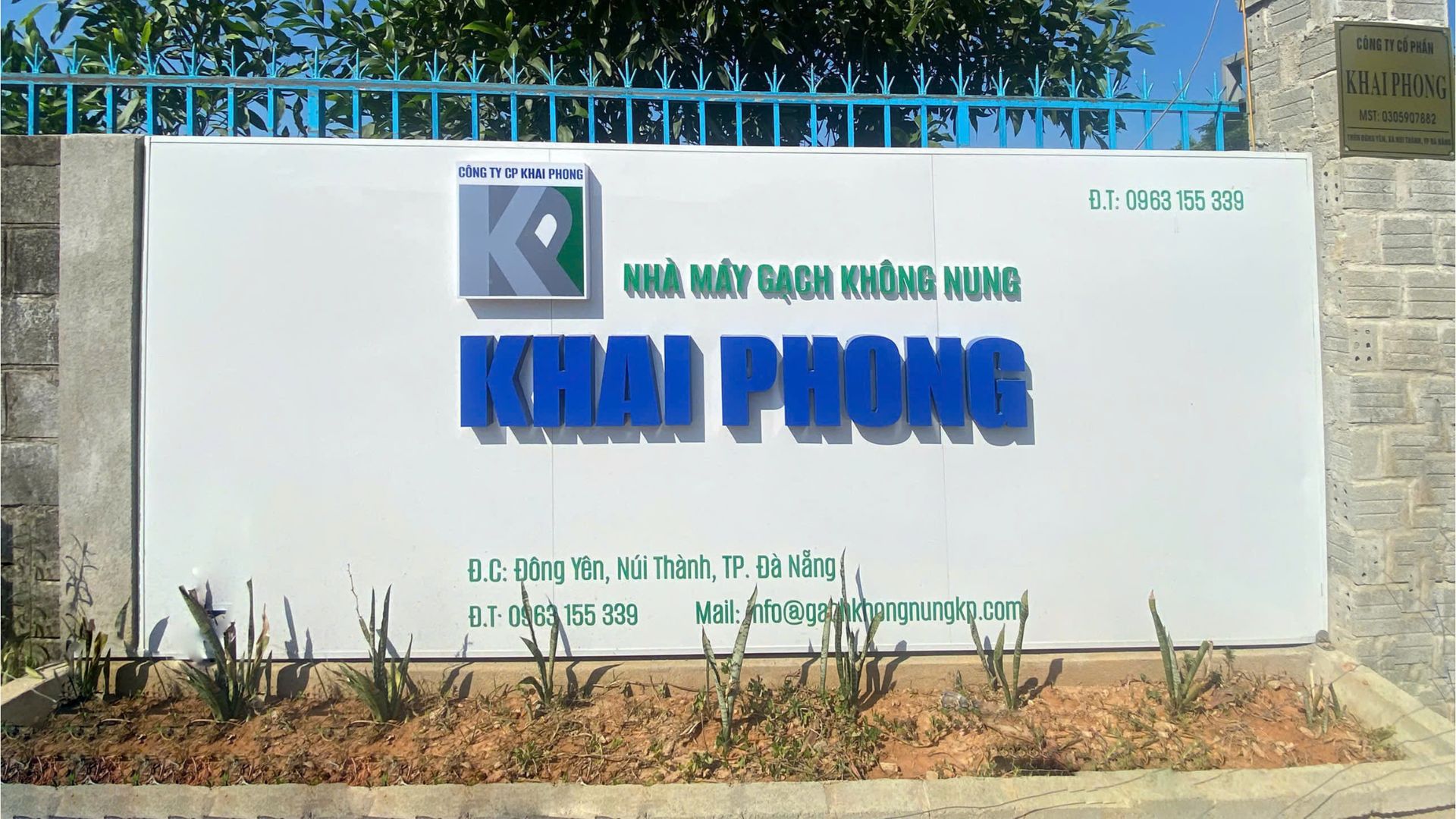 cong nha may gach khong nung Khai Phong
